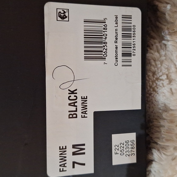 Boots - Picture 5 of 5